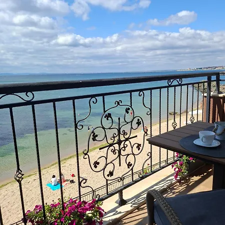 Akrotiria Sea View Apartament *